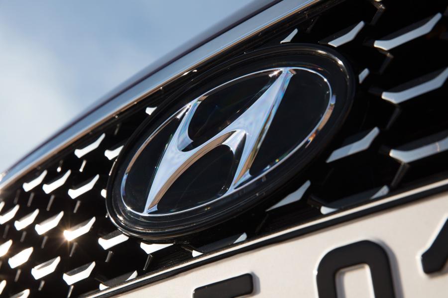 Логотип Hyundai i30 Premium 2017 года  (AU) (фото 5 из 25)
